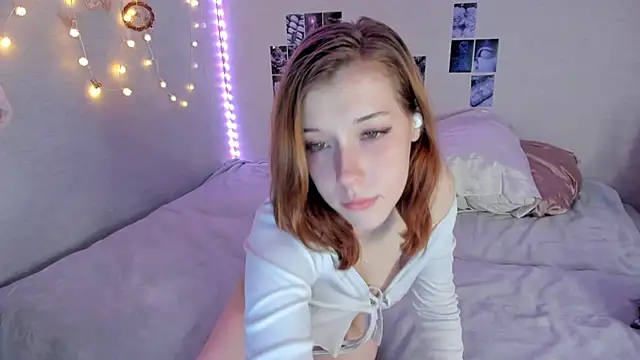 YunaPeace online show from December 21, 2025, 11:34 am