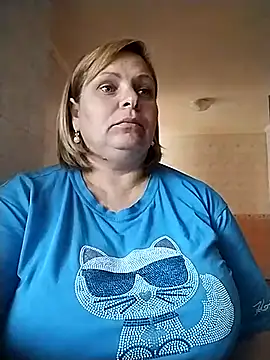 Snapshot of EvaCristal chatting on May 7, 2026, 6:17 am EvaCristal online show from May 7, 2026, 6:17 am