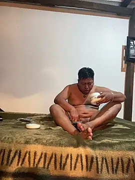 Snapshot of eamisay chatting on April 6, 2026, 4:57 am eamisay online show from April 6, 2026, 4:57 am