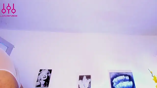 Sammybitchx online show from July 9, 2026, 12:04 pm