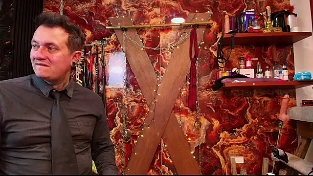 Snapshot of boy_n_girl chatting on April 14, 2026, 4:34 pm boy n girl online show from April 14, 2026, 4:34 pm