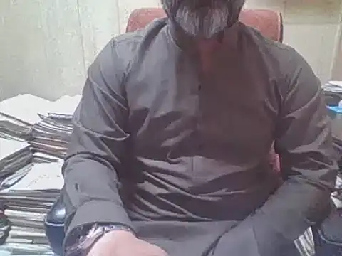 Snapshot of hairymaster95 chatting on November 13, 2025, 4:16 am hairymaster95 online show from November 13, 2025, 4:16 am