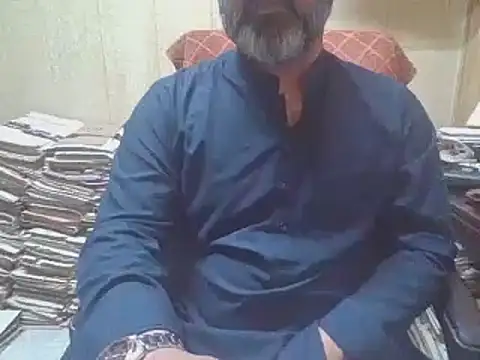 Snapshot of hairymaster95 chatting on October 29, 2025, 3:38 am hairymaster95 online show from October 29, 2025, 3:38 am