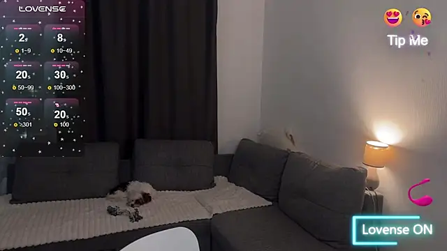 Megan Nilson online show from November 26, 2025, 6:41 pm