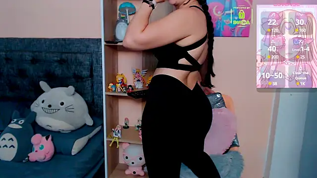 Snapshot of dolly_saylor chatting on February 27, 2025, 10:09 pm dolly saylor online show from February 27, 2025, 10:09 pm