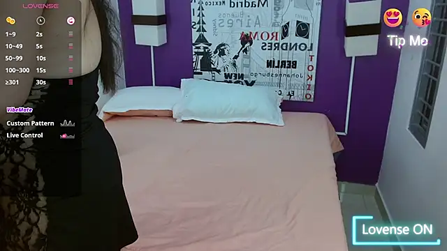 Kerly Doll online show from March 12, 2025, 6:22 pm