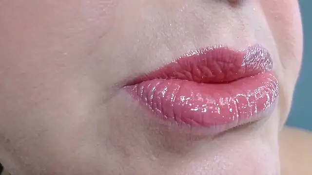 Kerly Doll online show from February 23, 2026, 11:11 am