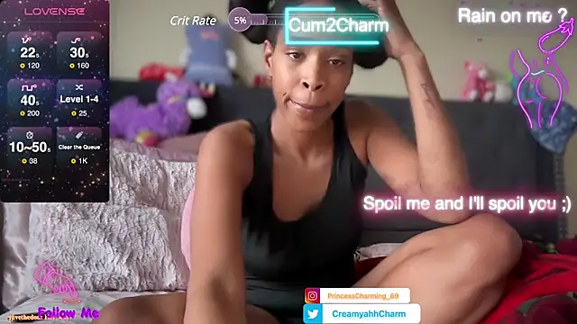 Snapshot of Cum2Charm chatting on March 6, 2025, 12:10 am Cum2Charm online show from March 6, 2025, 12:10 am