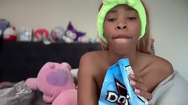 Cum2Charm online show from March 7, 2026, 3:50 pm