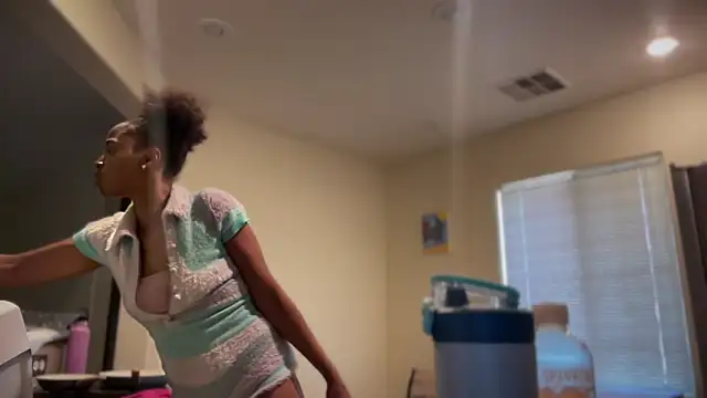 Cum2Charm online show from May 18, 2026, 6:34 pm
