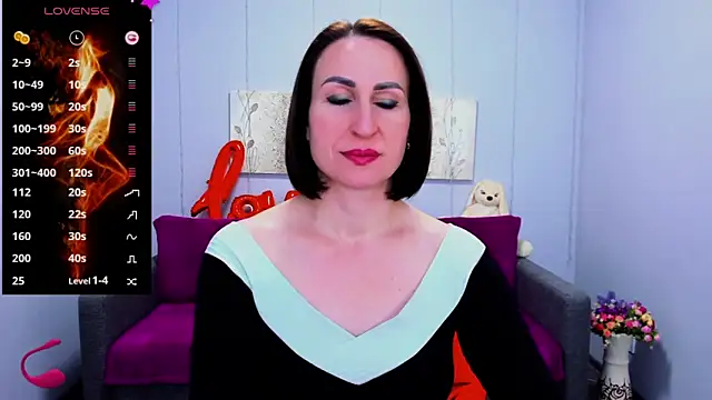 Nia Smithh online show from March 22, 2025, 1:19 pm