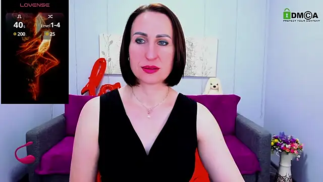 Nia Smithh online show from March 8, 2025, 1:36 pm