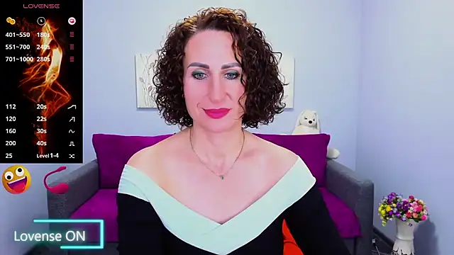 Nia Smithh online show from November 13, 2025, 1:15 pm