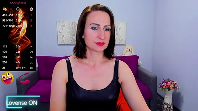 Nia Smithh online show from October 23, 2025, 12:15 pm