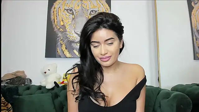 AnnaKarin online show from February 24, 2025, 7:41 pm