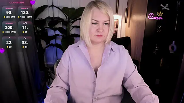 YolandaKiss online show from May 29, 2026, 4:18 am