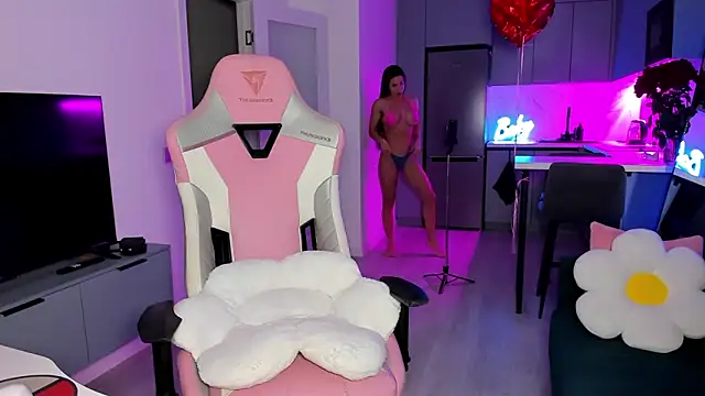 Snapshot of wow_lovie chatting on February 27, 2026, 4:23 am wow lovie online show from February 27, 2026, 4:23 am