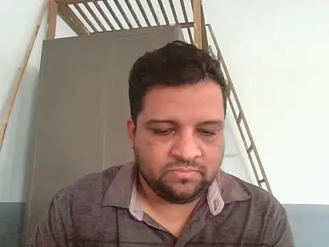 Snapshot of dhruv_love chatting on May 7, 2026, 5:01 am dhruv love online show from May 7, 2026, 5:01 am