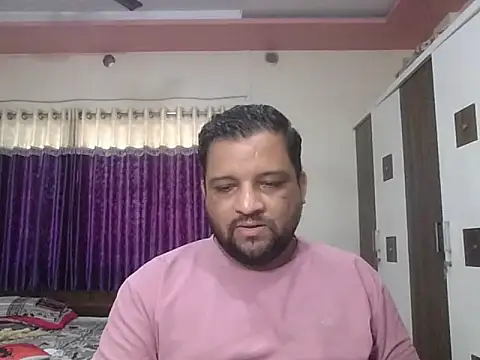 Snapshot of dhruv_love chatting on May 19, 2026, 8:21 am dhruv love online show from May 19, 2026, 8:21 am