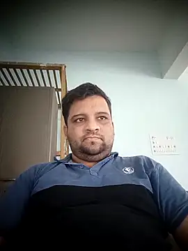 Snapshot of dhruv_love chatting on May 5, 2026, 5:32 am dhruv love online show from May 5, 2026, 5:32 am