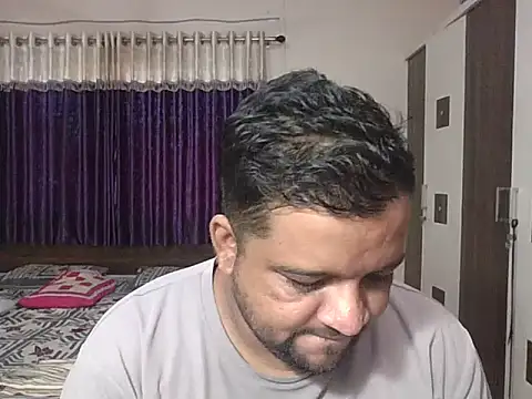 Snapshot of dhruv_love chatting on April 15, 2026, 12:10 pm dhruv love online show from April 15, 2026, 12:10 pm