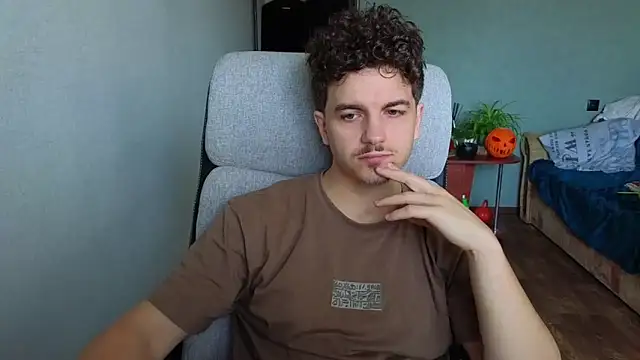 Remy Miles online show from November 18, 2025, 9:56 am