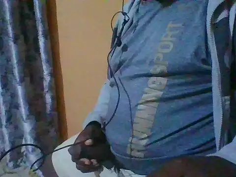 Snapshot of honeyswit chatting on October 14, 2025, 10:09 pm honeyswit online show from October 14, 2025, 10:09 pm