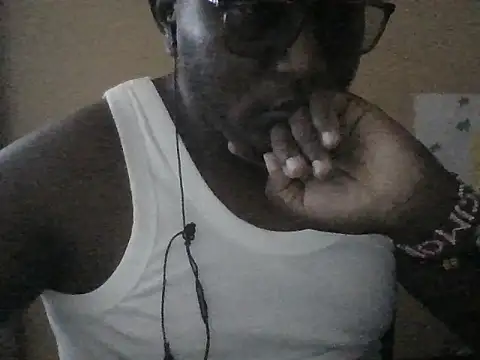 Snapshot of honeyswit chatting on November 16, 2025, 1:05 pm honeyswit online show from November 16, 2025, 1:05 pm