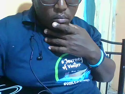 Snapshot of honeyswit chatting on May 18, 2026, 10:14 pm honeyswit online show from May 18, 2026, 10:14 pm