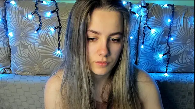 Snapshot of MaggieCake chatting on March 18, 2026, 2:48 am MaggieCake online show from March 18, 2026, 2:48 am