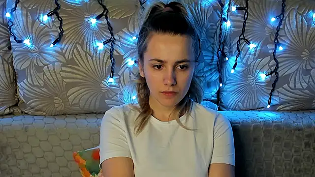 Snapshot of MaggieCake chatting on March 11, 2026, 2:27 am MaggieCake online show from March 11, 2026, 2:27 am