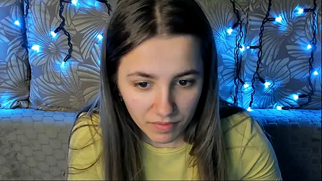 Snapshot of MaggieCake chatting on March 26, 2026, 2:21 am MaggieCake online show from March 26, 2026, 2:21 am