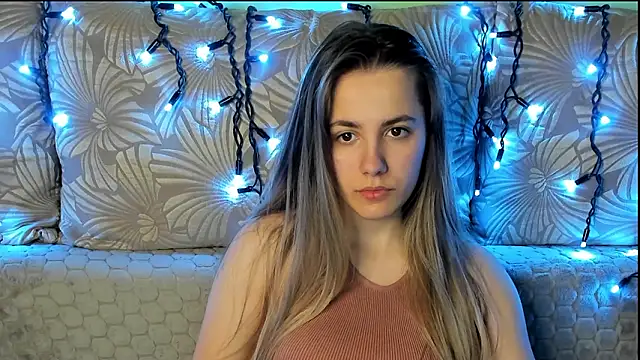 Snapshot of MaggieCake chatting on March 19, 2026, 1:49 am MaggieCake online show from March 19, 2026, 1:49 am