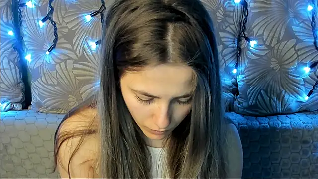 Snapshot of MaggieCake chatting on April 6, 2026, 3:46 am MaggieCake online show from April 6, 2026, 3:46 am