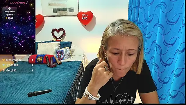 Naty Stone online show from February 17, 2025, 11:43 pm