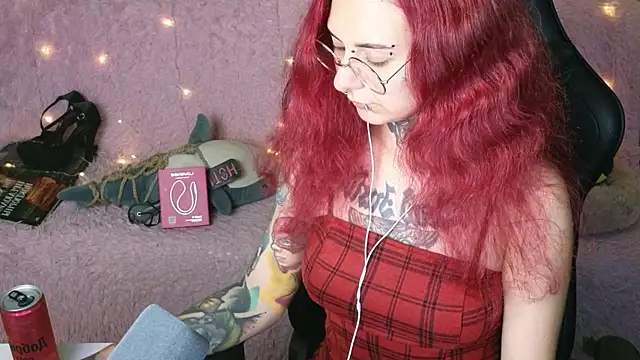 Ginger Stay online show from September 10, 2025, 10:42 pm