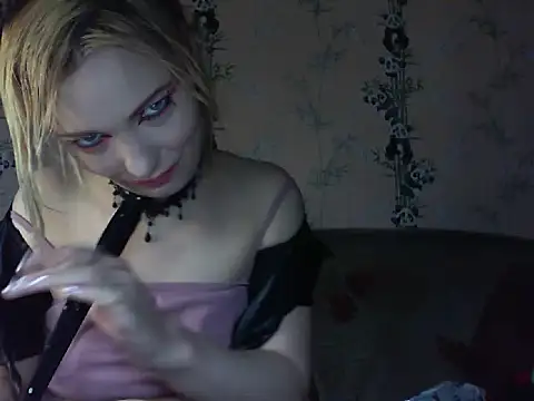 WildMissNiks online show from June 20, 2026, 8:41 am