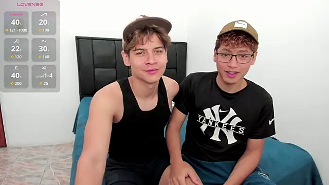 javieryalejandro online show from November 14, 2025, 1:15 pm