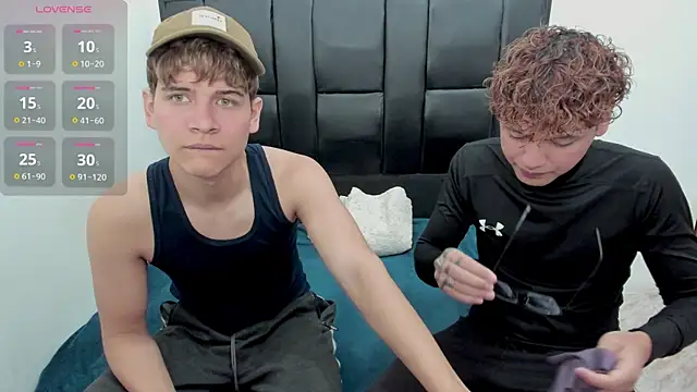 javieryalejandro online show from October 27, 2025, 2:51 pm