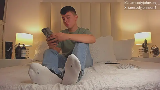 Snapshot of the_little_cody chatting on November 24, 2025, 7:47 pm the little cody online show from November 24, 2025, 7:47 pm