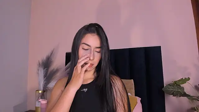 Christy Sea online show from March 7, 2026, 12:43 pm