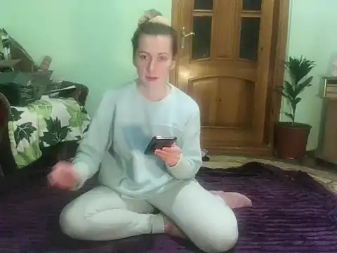 Snapshot of AngelTough20 chatting on February 17, 2025, 9:43 pm AngelTough20 online show from February 17, 2025, 9:43 pm