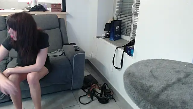 missthon0 online show from November 19, 2025, 3:45 pm