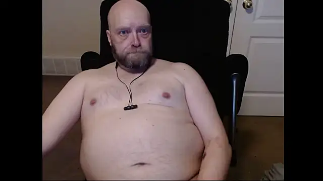 Snapshot of daveletsplay chatting on January 7, 2025, 11:03 pm daveletsplay online show from January 7, 2025, 11:03 pm