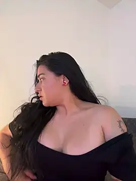 Snapshot of KallyMyller1 chatting on June 2, 2026, 7:36 pm KallyMyller1 online show from June 2, 2026, 7:36 pm