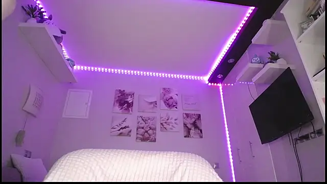 Snapshot of Agness_sweet chatting on March 3, 2025, 9:24 am Agness sweet online show from March 3, 2025, 9:24 am