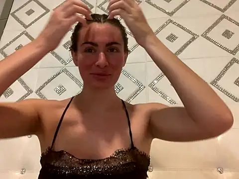 Alyssa rhoades online show from November 9, 2025, 6:50 am