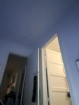 eleonoree online show from November 24, 2025, 9:37 pm