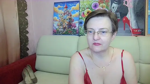 Snapshot of MargieEvans chatting on April 22, 2026, 6:47 pm MargieEvans online show from April 22, 2026, 6:47 pm