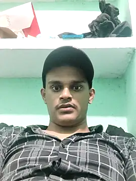 Snapshot of rajaRoyd chatting on November 9, 2025, 6:23 pm rajaRoyd online show from November 9, 2025, 6:23 pm